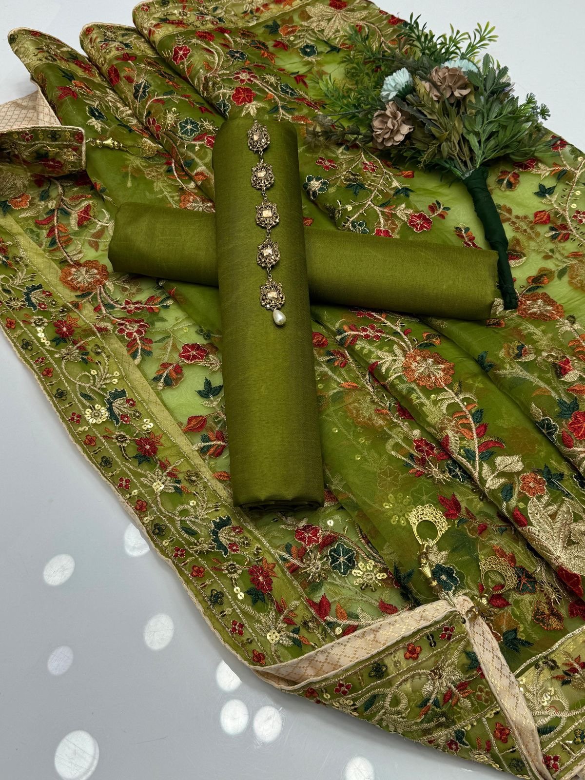 Fancy Qatan Silk With Organza Heavy Dupatta 3pc Dress - Image 7