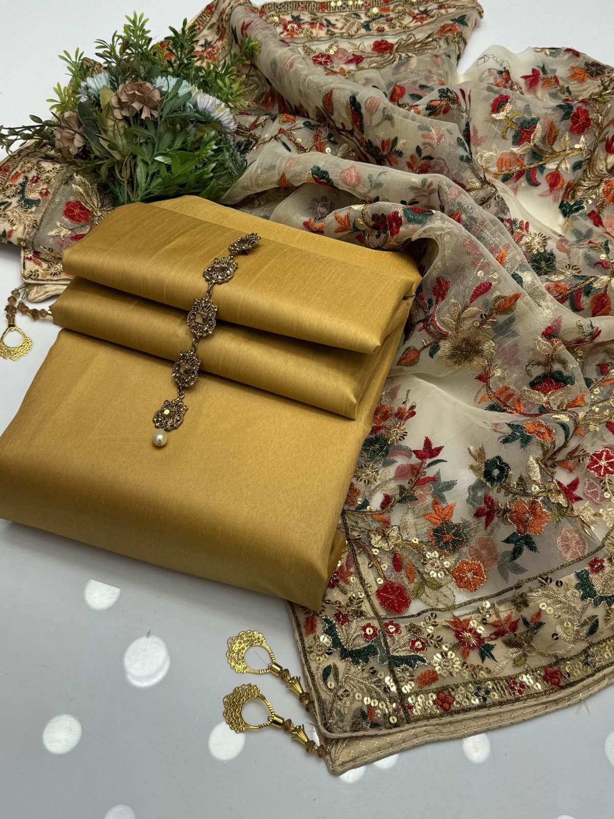 Fancy Qatan Silk With Organza Heavy Dupatta 3pc Dress - Image 9